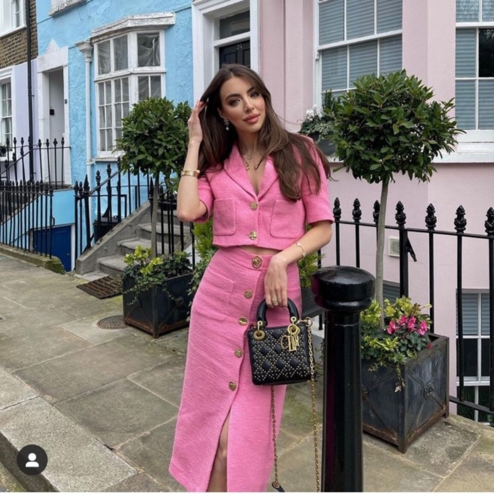 NWT pink Zara gold buttoned textured midi skirt - Picture 11 of 17